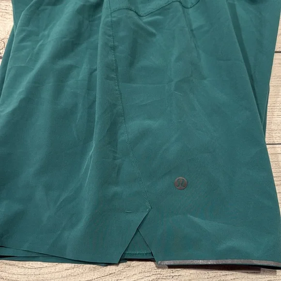 🍋Men’s Lululemon Surge Lined Short 6” size M teal🍋